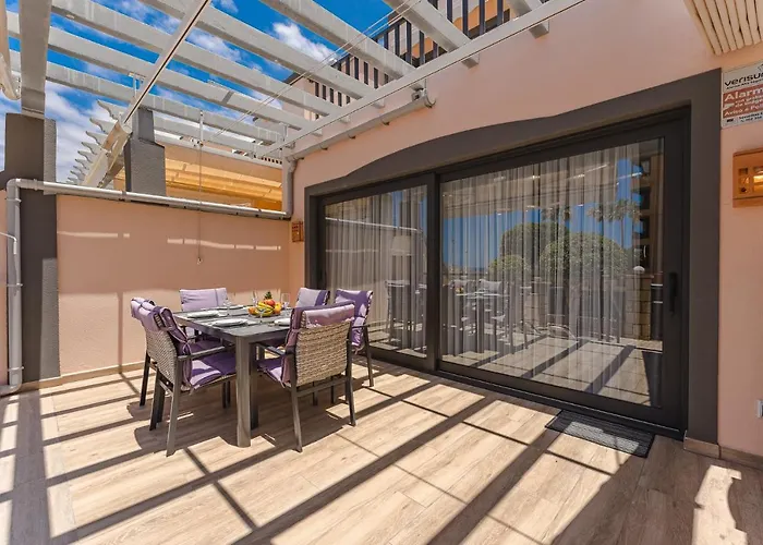 Appartement Townhouse With Three Bedrooms *