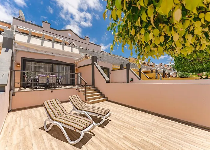 Lägenhet Townhouse With Three Bedrooms