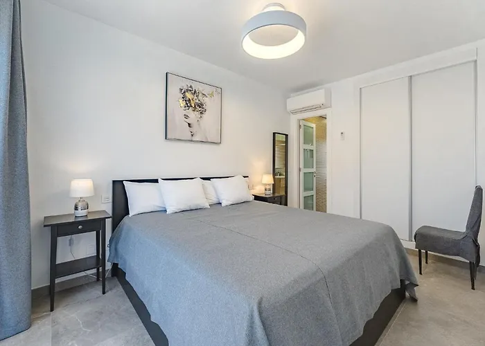 Townhouse With Three Bedrooms Lägenhet *