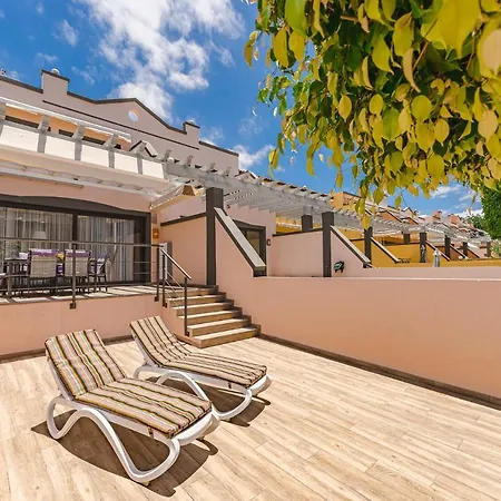 아파트 Townhouse With Three Bedrooms