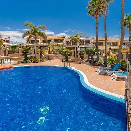 Townhouse With Three Bedrooms * אדחה