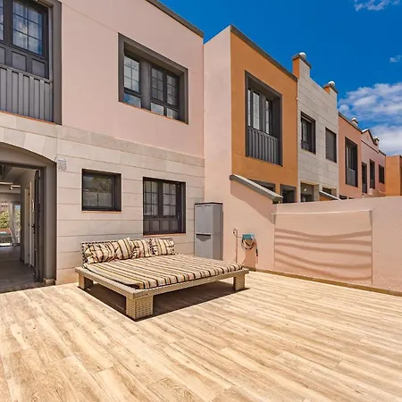 Townhouse With Three Bedrooms Apartament